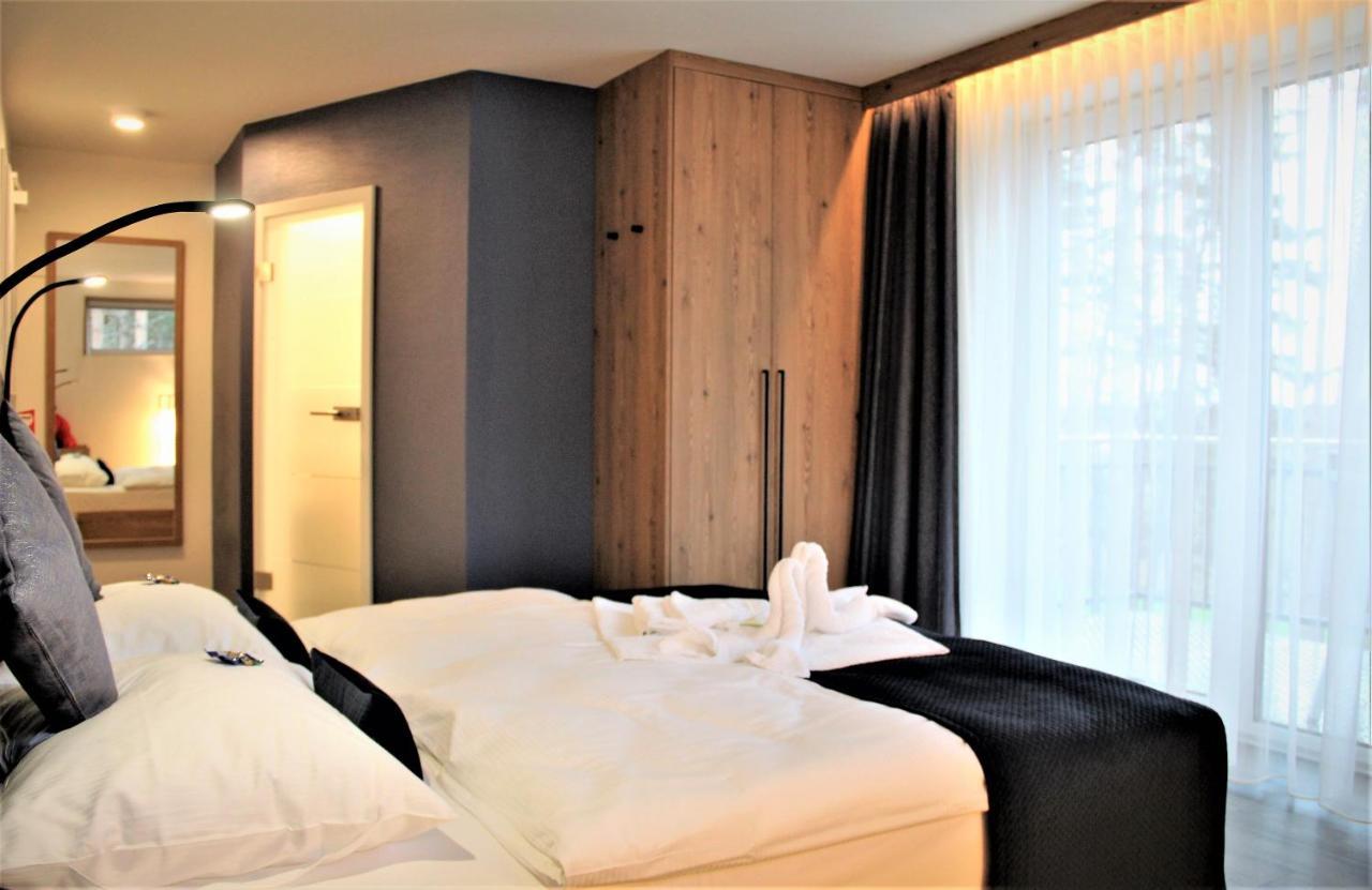 Art & Galerie Hotel Lenz Plauer See Fuenfseen Exterior foto